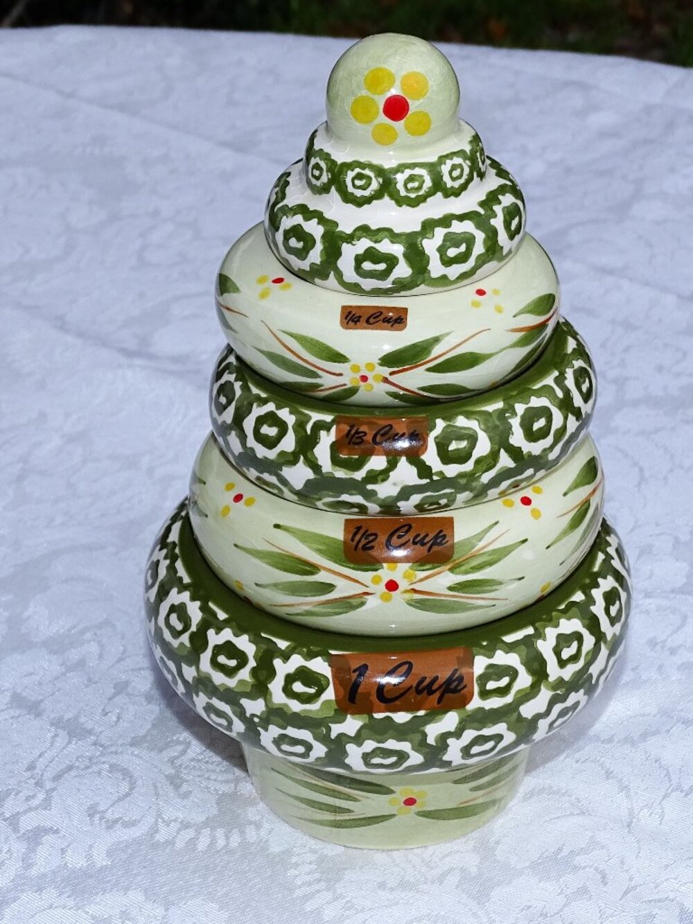 Temptations Stacking measuring Cups